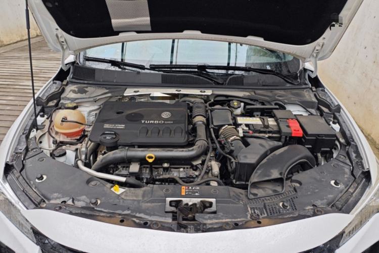 Used Buick Verano 2023 Pro GS Hunter Wind Edition Engine Bay