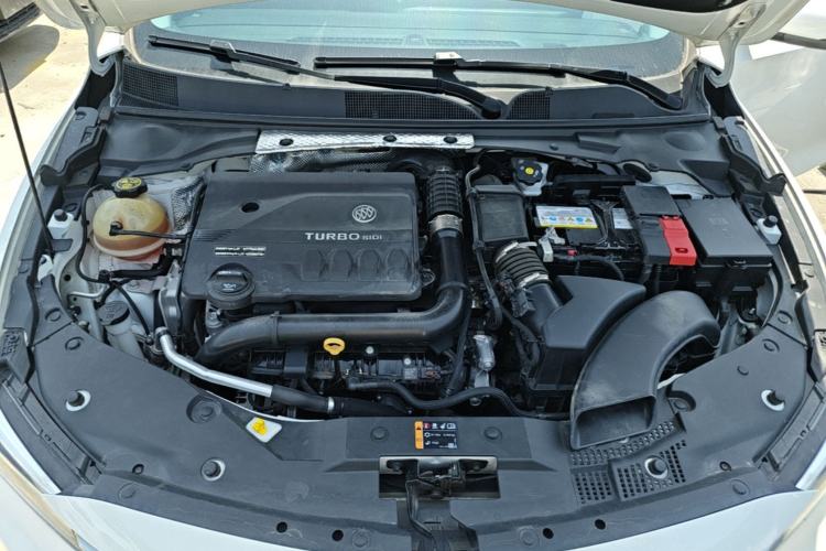 Used Buick Verano 2023 Pro Enjoyment Edition Engine Bay