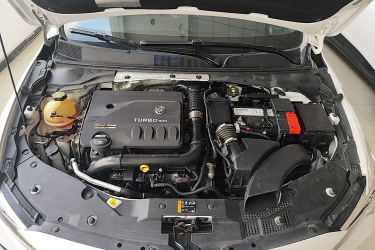 Used Buick Verano 2023 Pro GS Hunter Wind Edition Engine Bay