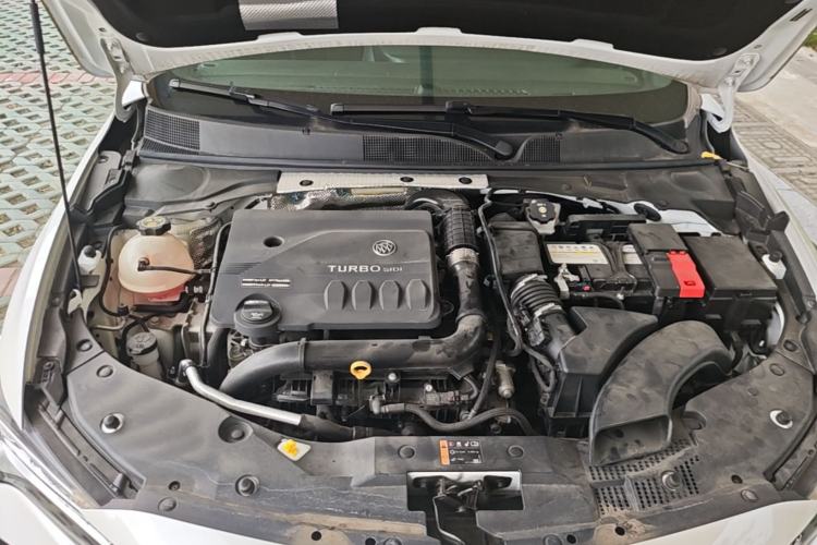 Used Buick Verano 2023 Pro GS Swift Edition Engine Bay