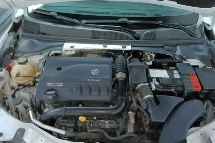 Used Buick Verano 2023 Pro GS Hunter Wind Edition Engine Bay