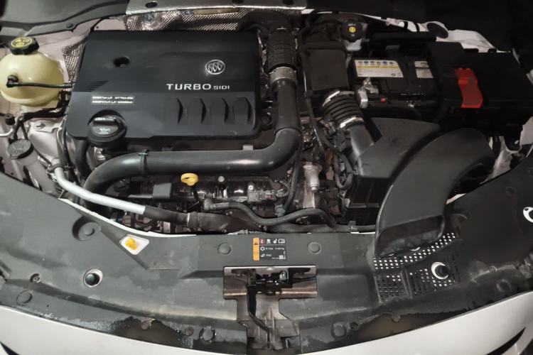 Used Buick Verano 2023 Pro GS Hunter Wind Edition Engine Bay