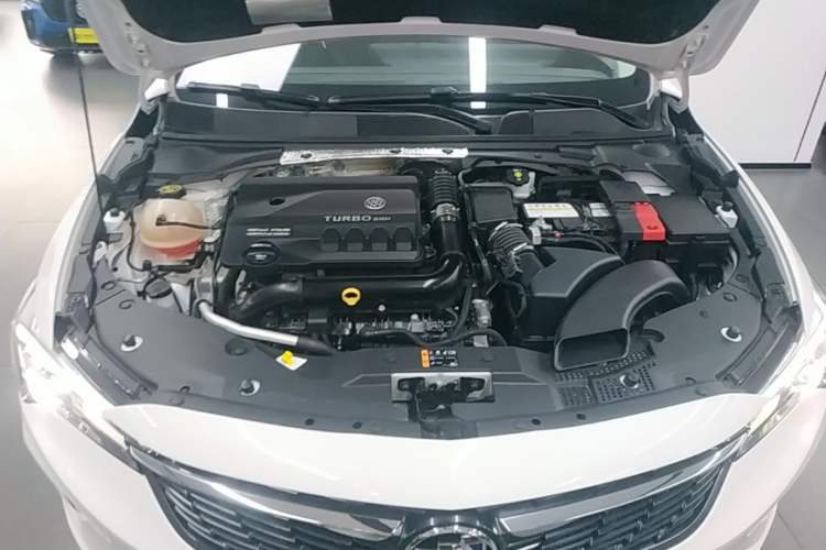 Used Buick Verano 2023 Pro Enjoyment Edition Engine Bay