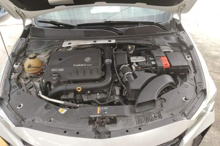Used Buick Verano 2023 Pro GS Hunter Wind Edition Engine Bay