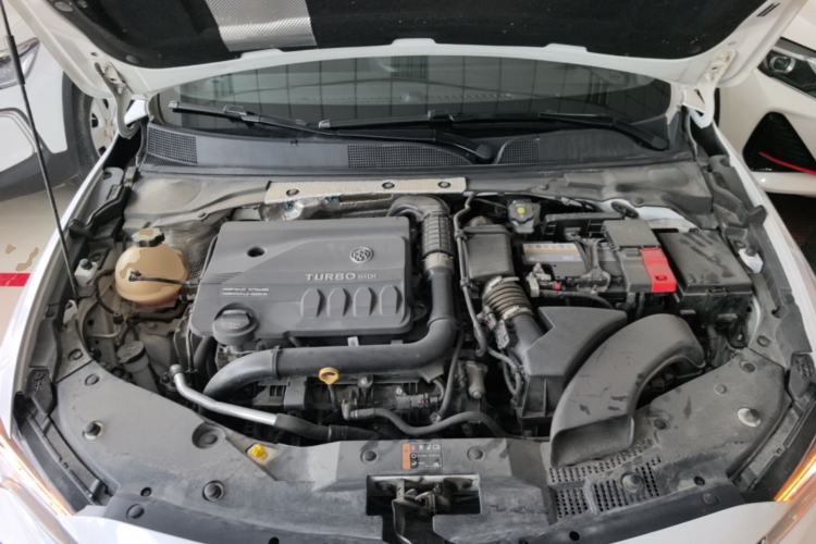 Used Buick Verano 2023 Pro GS Swift Edition Engine Bay