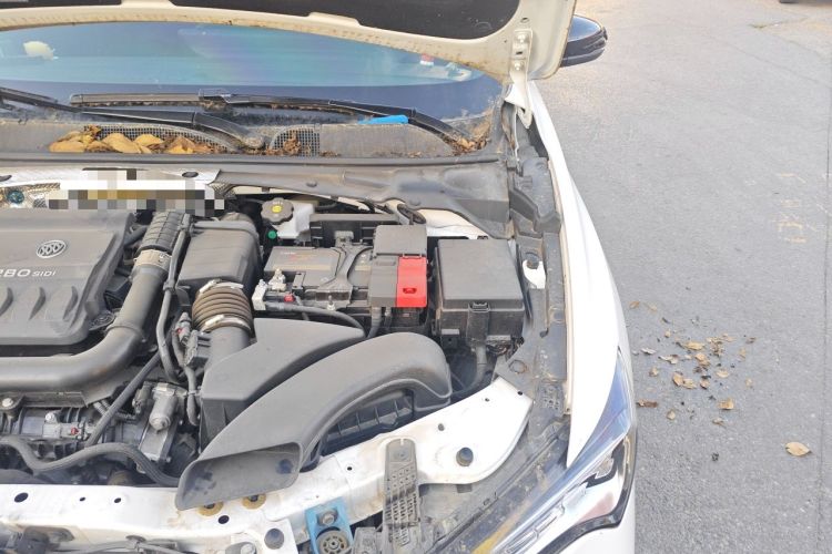 Used Buick Verano 2023 Pro GS Swift Edition Engine Bay Left