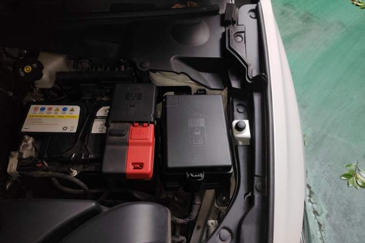 Used Buick Verano 2023 Pro GS Hunter Wind Edition Engine Bay Left