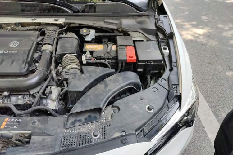 Used Buick Verano 2023 Pro Enjoyment Edition Engine Bay Left