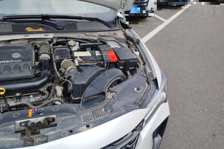 Used Buick Verano 2023 Pro GS Swift Edition Engine Bay Left