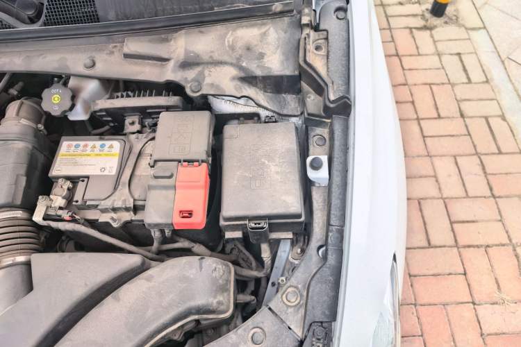 Used Buick Verano 2023 Pro Enjoyment Edition Engine Bay Left