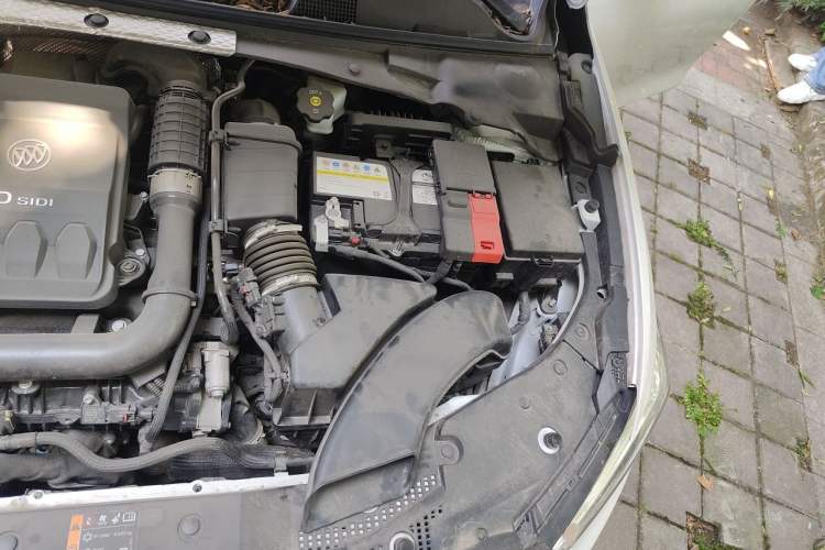 Used Buick Verano 2023 Pro Enjoyment Edition Engine Bay Left
