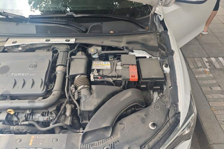 Used Buick Verano 2023 Pro Enjoyment Edition Engine Bay Left