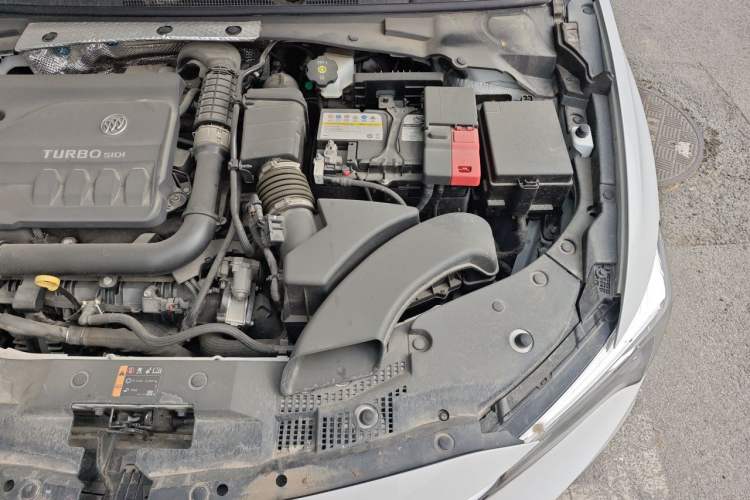 Used Buick Verano 2023 Pro Enjoyment Edition Engine Bay Left