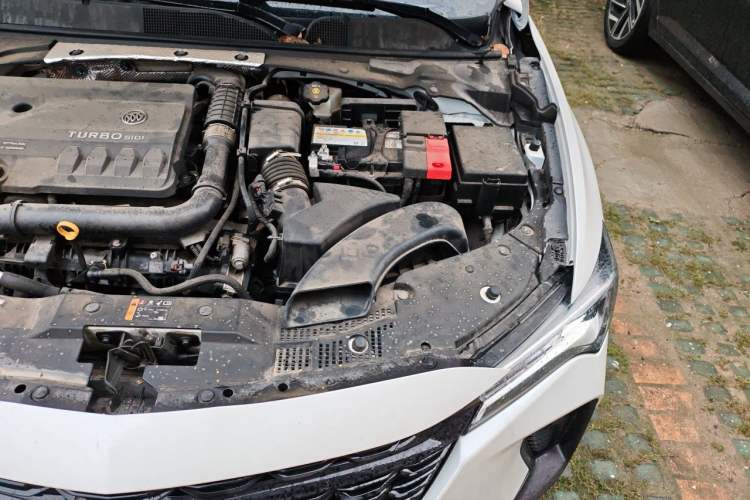 Used Buick Verano 2023 Pro GS Swift Edition Engine Bay Left