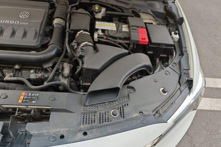 Used Buick Verano 2023 Pro Enjoyment Edition Engine Bay Left