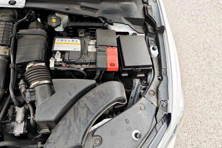 Used Buick Verano 2023 Pro GS Hunter Wind Edition Engine Bay Left