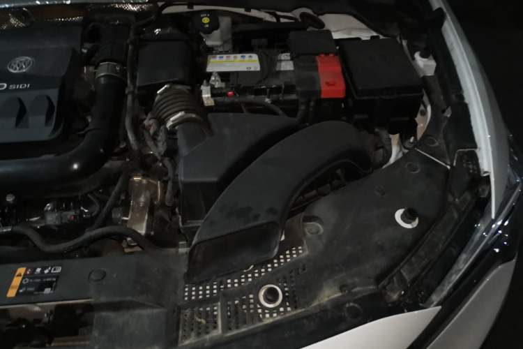 Used Buick Verano 2023 Pro Enjoyment Edition Engine Bay Left