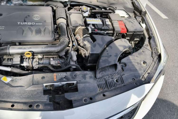 Used Buick Verano 2023 Pro Enjoyment Edition Engine Bay Left