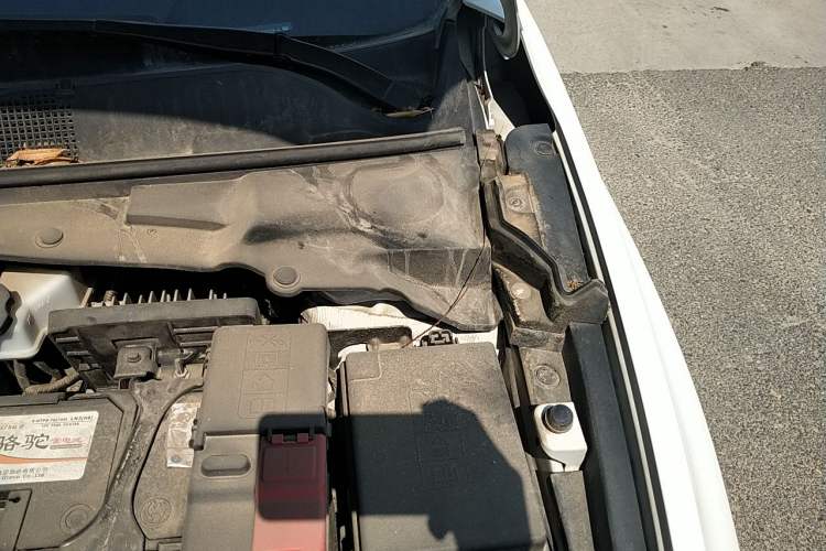 Used Buick Verano 2023 Pro Enjoyment Edition Engine Bay Left