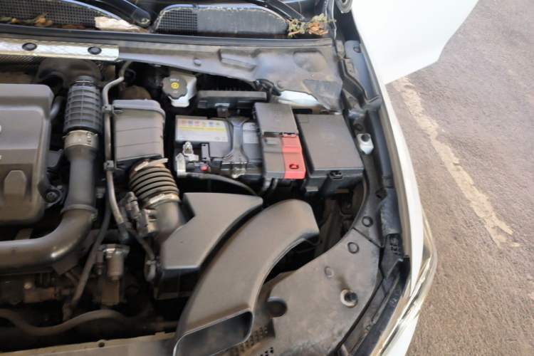 Used Buick Verano 2023 Pro Enjoyment Edition Engine Bay Left