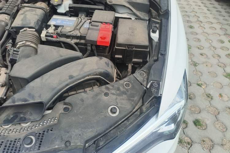Used Buick Verano 2023 Pro Enjoyment Edition Engine Bay Left