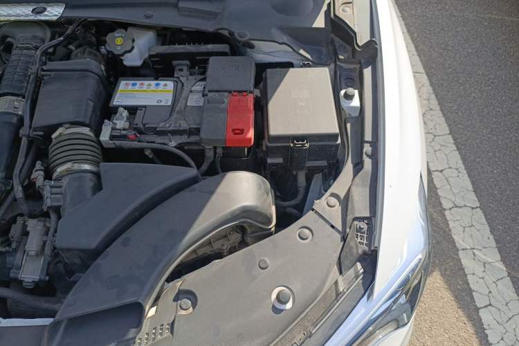 Used Buick Verano 2023 Pro Enjoyment Edition Engine Bay Left