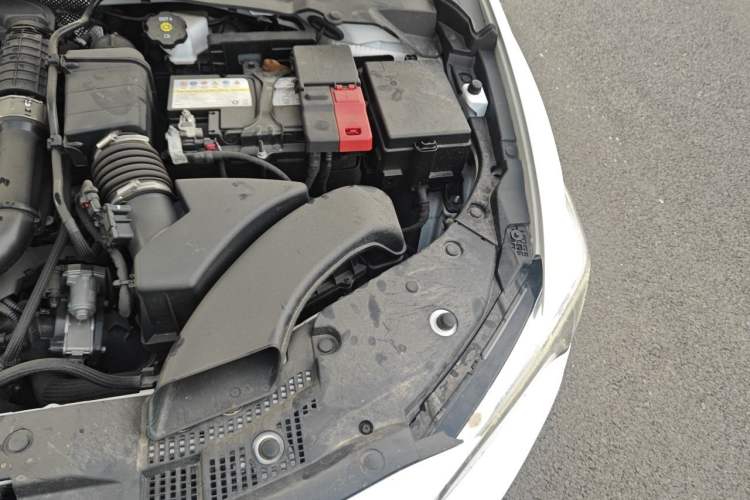 Used Buick Verano 2023 Pro Enjoyment Edition Engine Bay Left