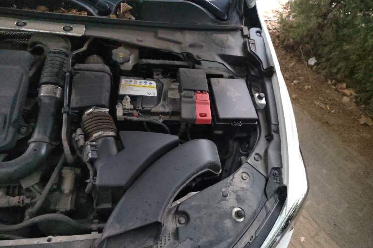 Used Buick Verano 2023 Pro Enjoyment Edition Engine Bay Left