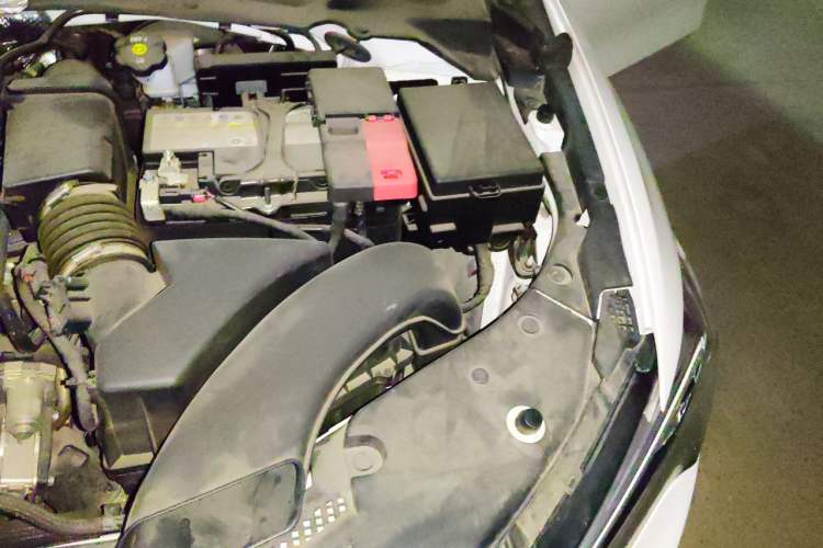 Used Buick Verano 2023 Pro Enjoyment Edition Engine Bay Left