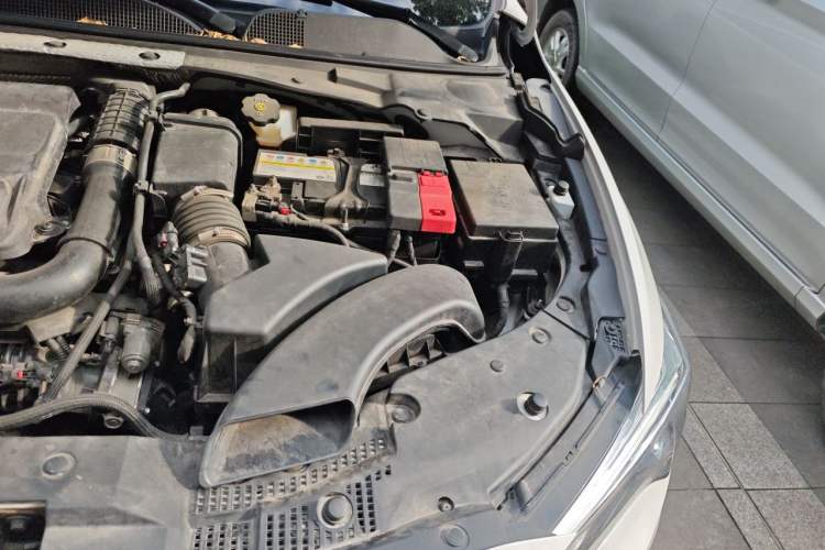 Used Buick Verano 2023 Pro Enjoyment Edition Engine Bay Left