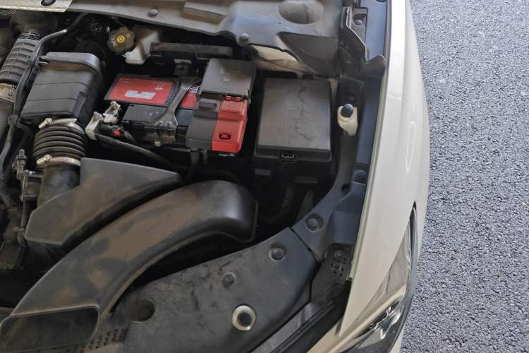Used Buick Verano 2023 Pro GS Hunter Wind Edition Engine Bay Left