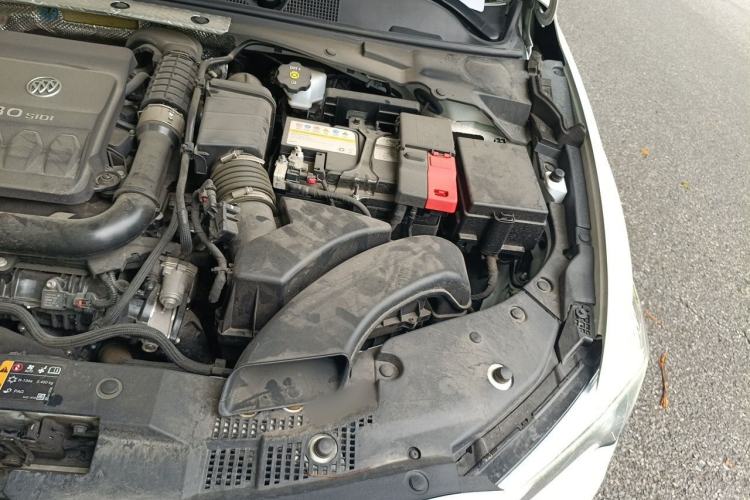 Used Buick Verano 2023 Pro Enjoyment Edition Engine Bay Left