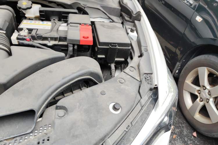 Used Buick Verano 2023 Pro Enjoyment Edition Engine Bay Left