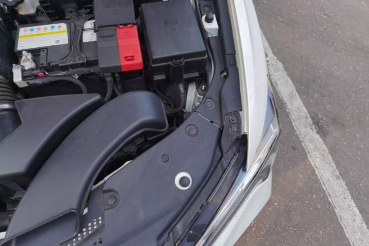 Used Buick Verano 2023 Pro GS Swift Edition Engine Bay Left