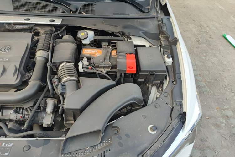 Used Buick Verano 2023 Pro Enjoyment Edition Engine Bay Left
