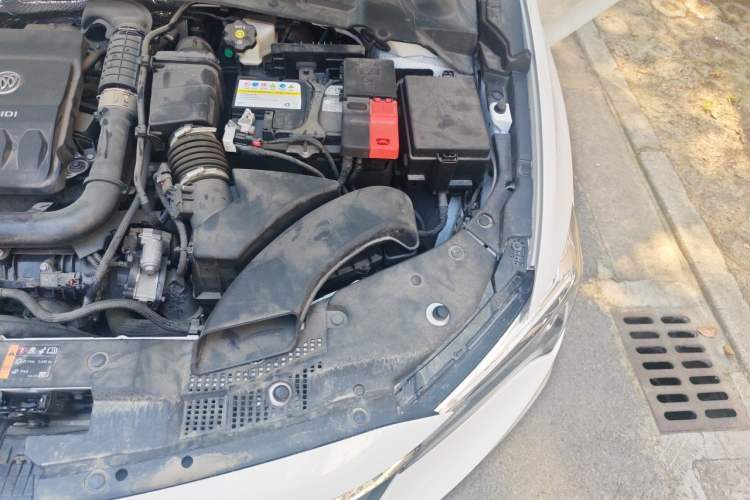 Used Buick Verano 2023 Pro Enjoyment Edition Engine Bay Left