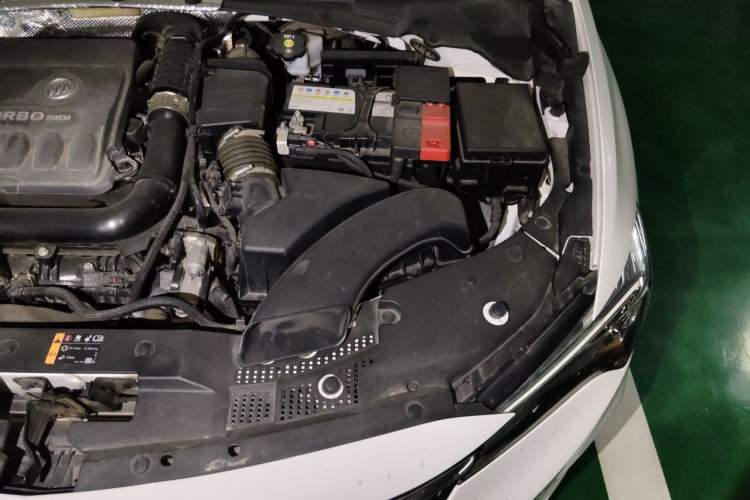 Used Buick Verano 2023 Pro Enjoyment Edition Engine Bay Left