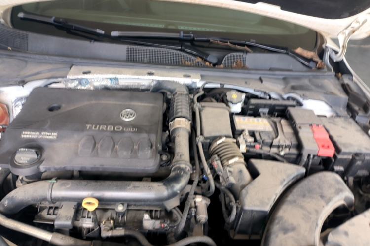 Used Buick Verano 2023 Pro GS Swift Edition Engine Bay