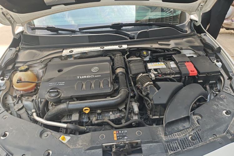 Used Buick Verano 2023 Pro GS Hunter Wind Edition Engine Bay
