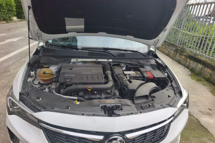 Used Buick Verano 2023 Pro Enjoyment Edition Engine Bay