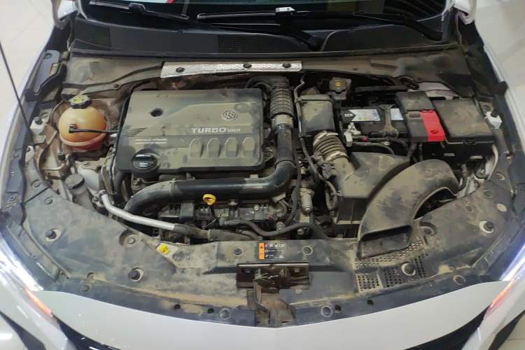 Used Buick Verano 2023 Pro GS Hunter Wind Edition Engine Bay