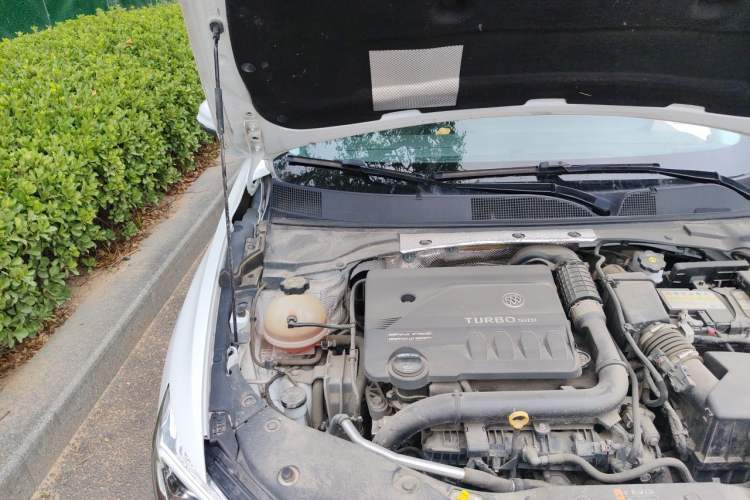 Used Buick Verano 2023 Pro Enjoyment Edition Engine Bay Right