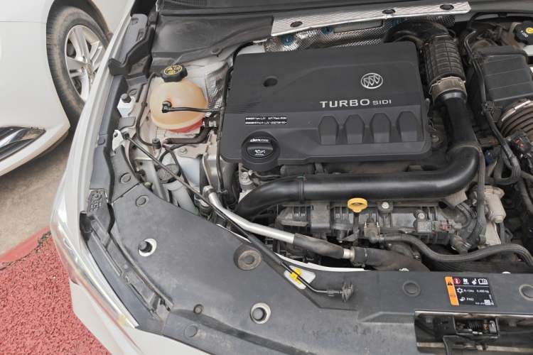 Used Buick Verano 2023 Pro GS Hunter Wind Edition Engine Bay Right
