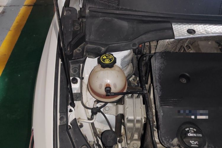Used Buick Verano 2023 Pro GS Hunter Wind Edition Engine Bay Right