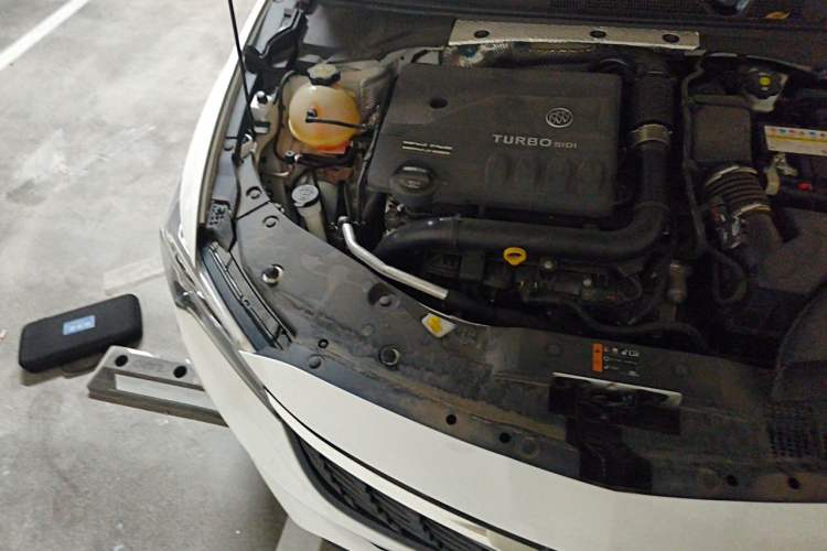 Used Buick Verano 2023 Pro Enjoyment Edition Engine Bay Right