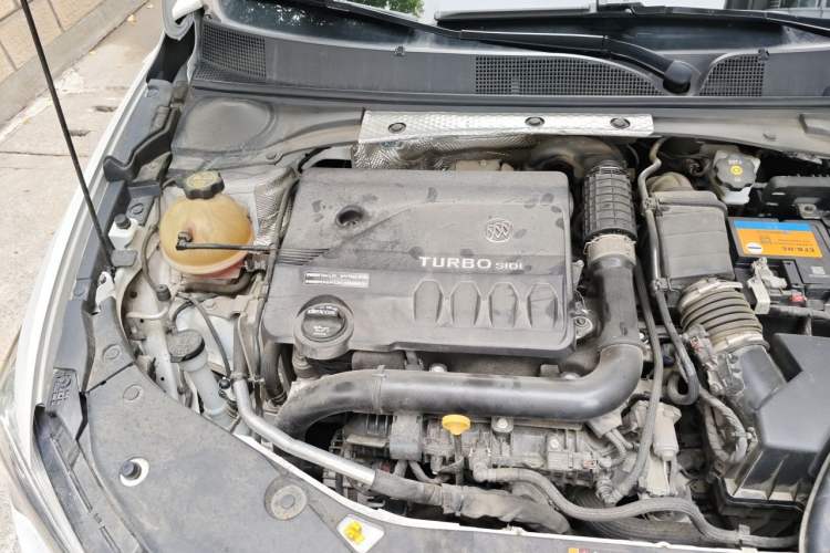 Used Buick Verano 2023 Pro Enjoyment Edition Engine Bay Right