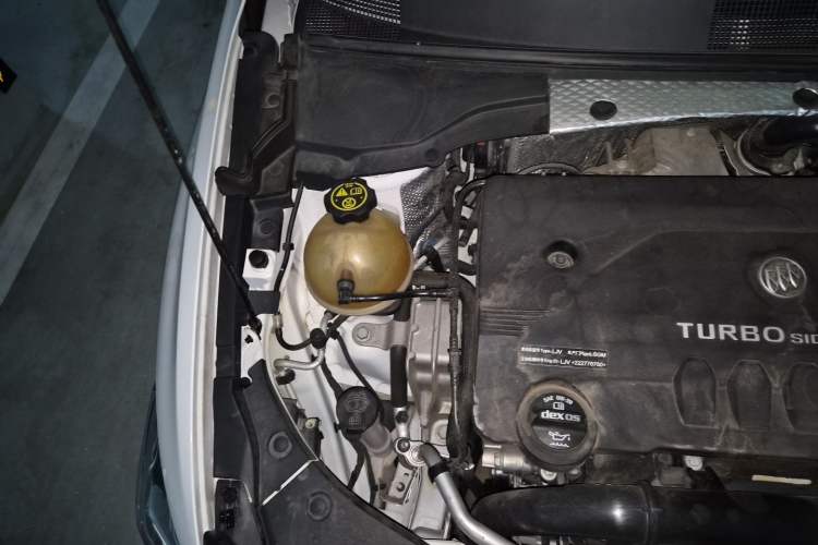 Used Buick Verano 2023 Pro Enjoyment Edition Engine Bay Right