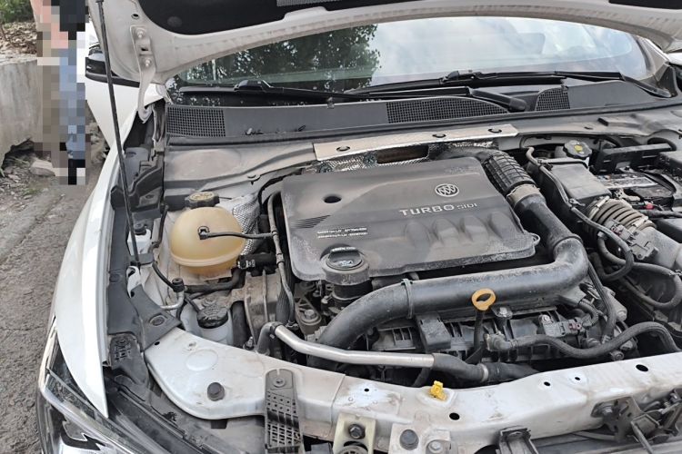 Used Buick Verano 2023 Pro GS Swift Edition Engine Bay Right