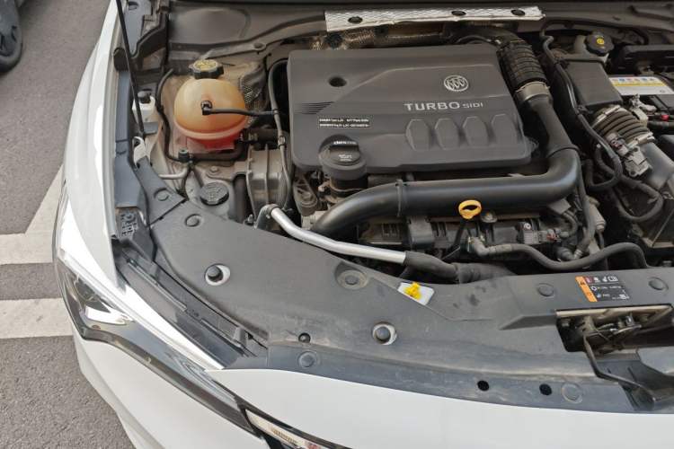 Used Buick Verano 2023 Pro Enjoyment Edition Engine Bay Right