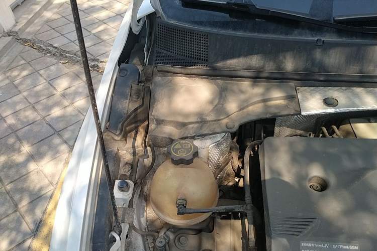 Used Buick Verano 2023 Pro Enjoyment Edition Engine Bay Right